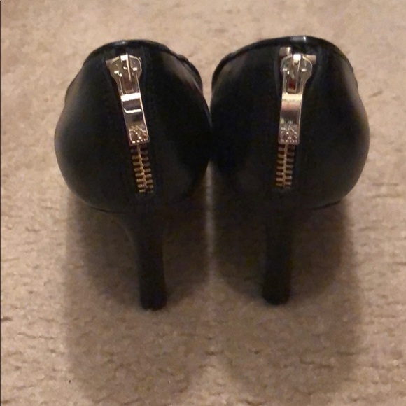 Anne Klein pumps - Picture 2 of 5